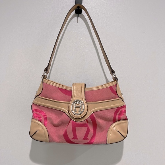 Etienne Aigner Pink‎ Shoulder Bag - Picture 1 of 10